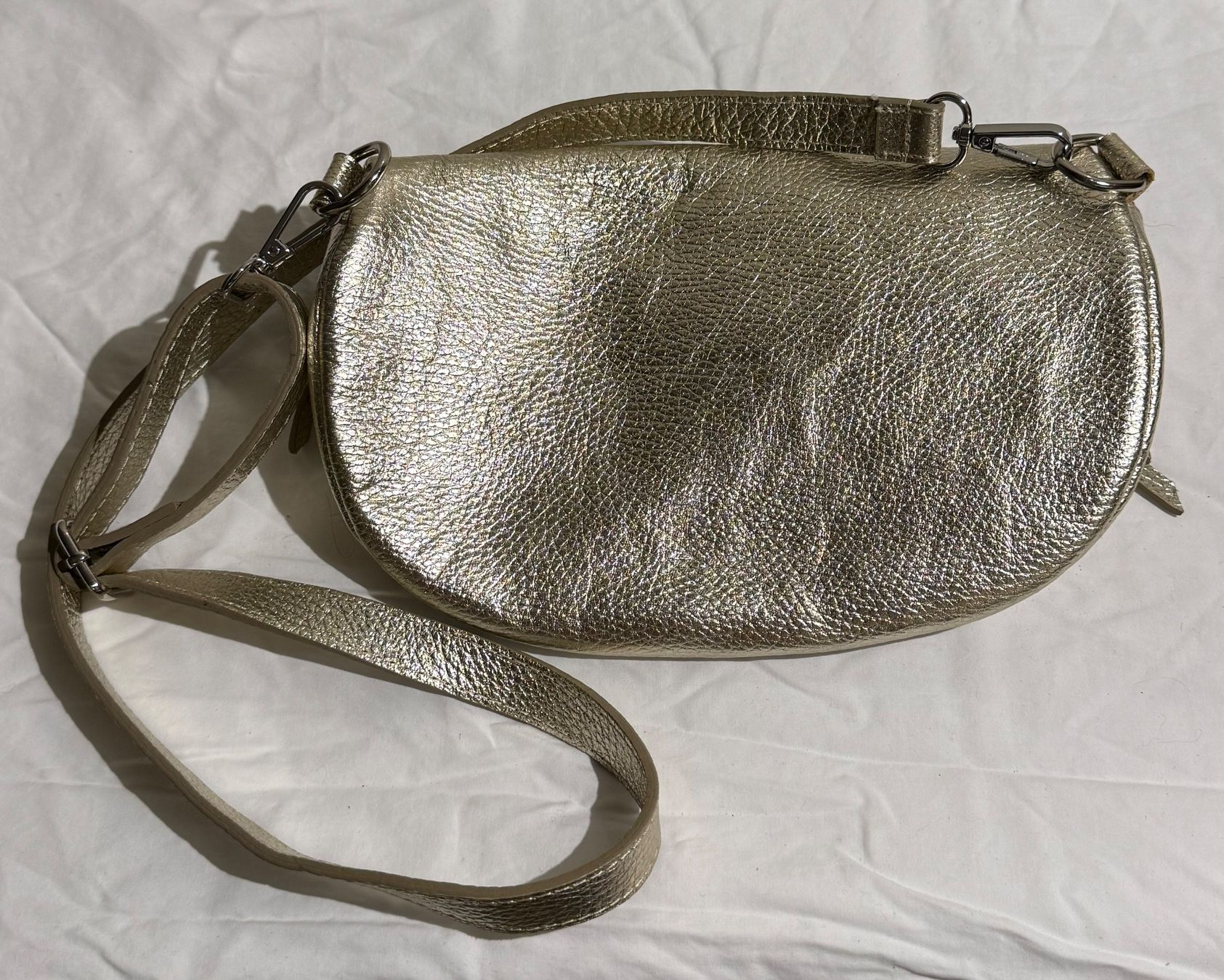 Sacs femmes: Gürteltasche  Leder gold – D'occasion à Basel par karpfen17 2