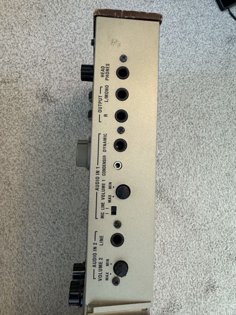 Korg Instruments de musique: Korg Microkorg Synthesizer – D'occasion à Forch par Freror 1