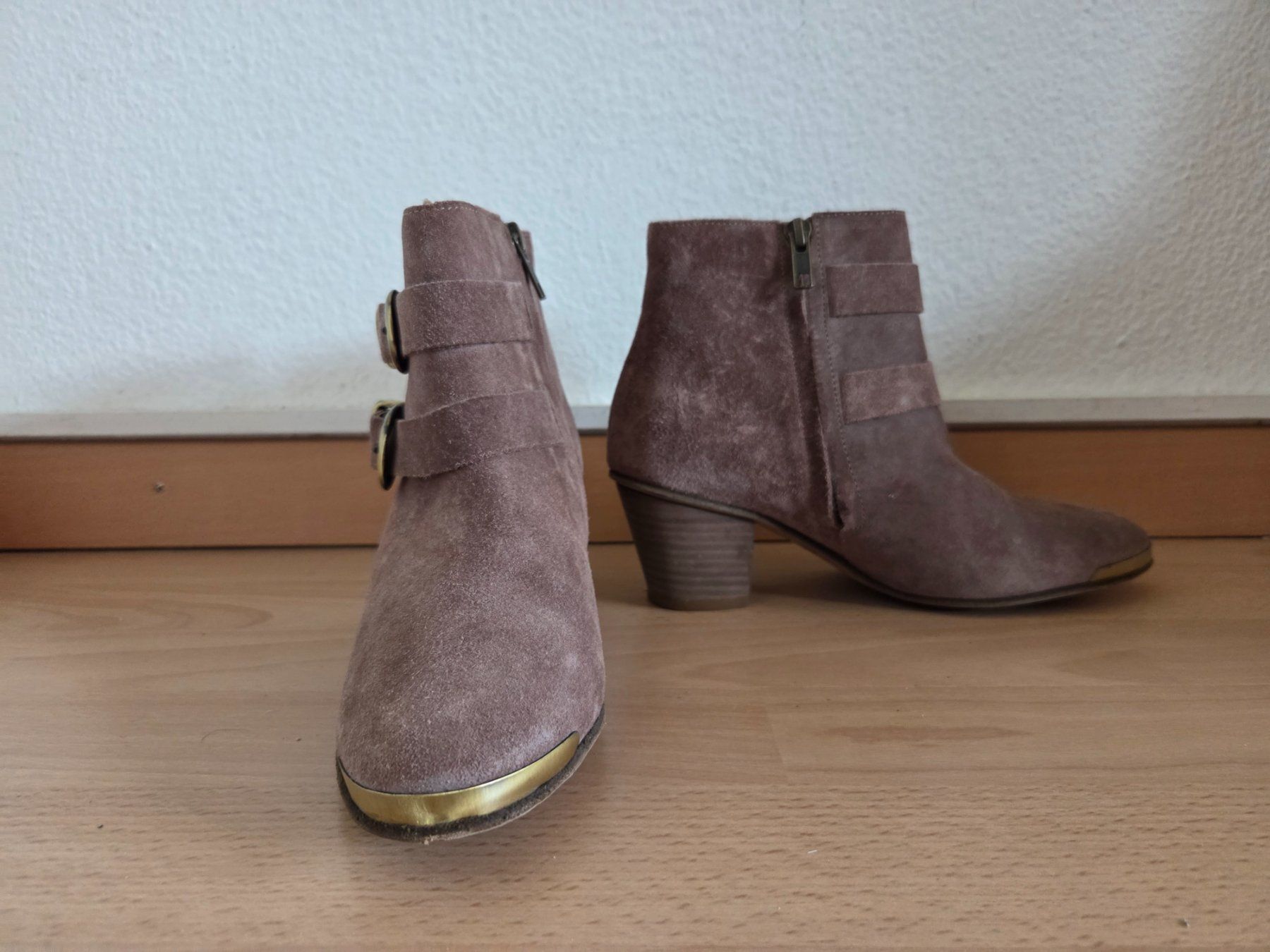 Sandro Chaussures femmes: Sandro Paris – Leder-Booties, Gr. 37 – D'occasion à Zürich par aktak 2