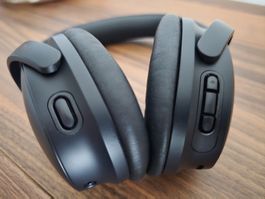 Bose QuietComfort QC45 (Neu Zustand und sehr wenig benutzt)