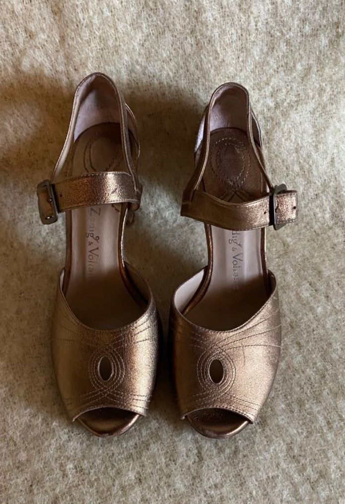Zadig & Voltaire Scarpe da donna: Chaussures Zadig & Voltaire 38 – Usato da Geneve venduto da Monthoux13 3