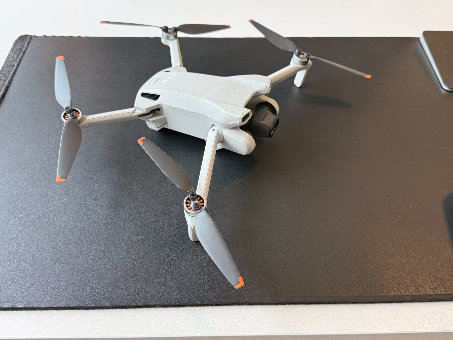 DJI Modellismo RC: DJI Mini 3 Fly More Combo incl RC Controller – Usato da St. Gallen venduto da VELOVE_St.Gallen 1