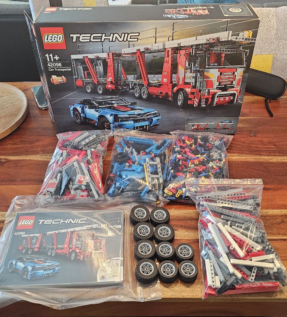 Lego Kit di costruzioni: Lego 42098 Autotransporter – Usato da Lyss venduto da xRaptor21