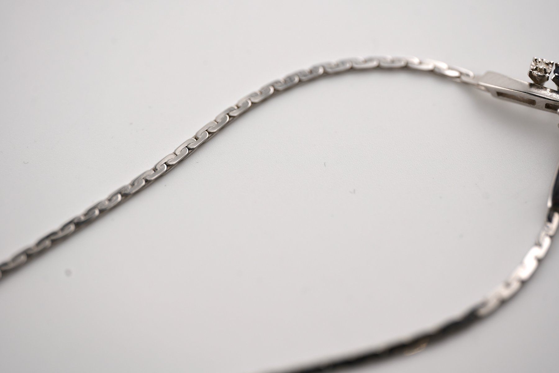 Ketten: Weissgoldkette mit Saphir und Diamanten – Gebraucht aus Basel von Vip24 2
