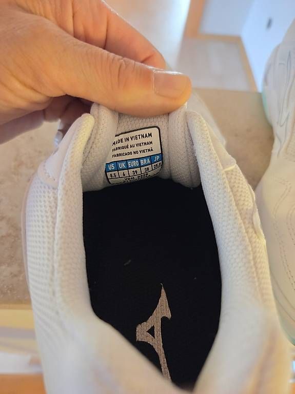 Damenschuhe: Mizuno Wave Gr.39 – Gebraucht aus Jona von pau_g7rc 3