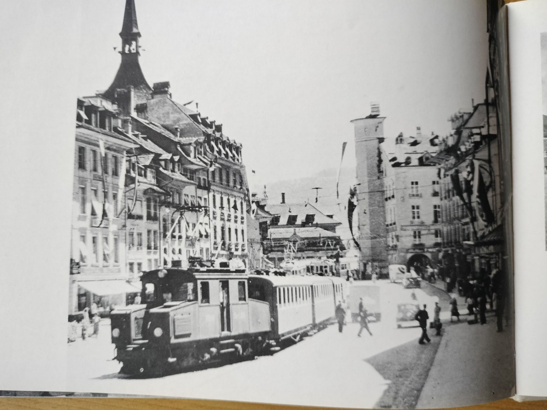 Libri: Eisenbahn Buch von 1980 – Usato da Schwanden Sigrisw venduto da len_9yqg 9