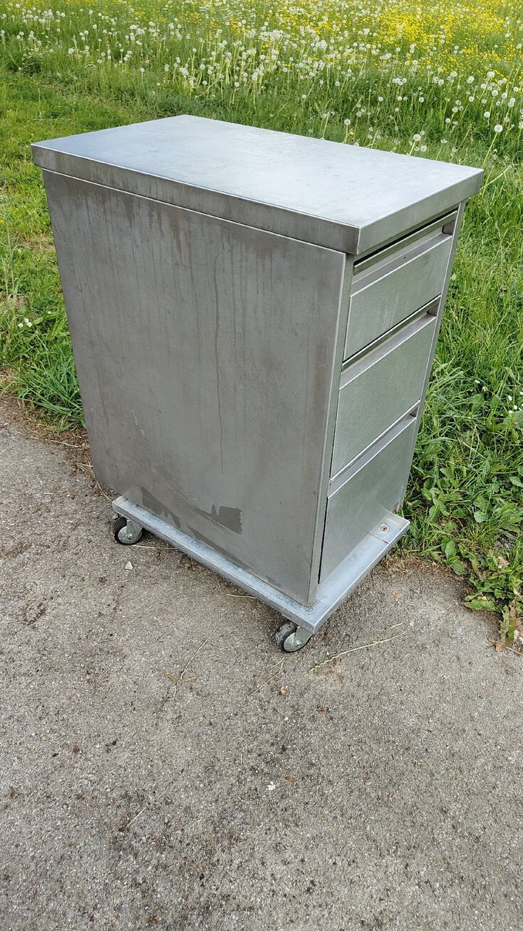 Armadi: Schubladen Stock Chromstahl – Usato da Aeschiried venduto da Beo02 3