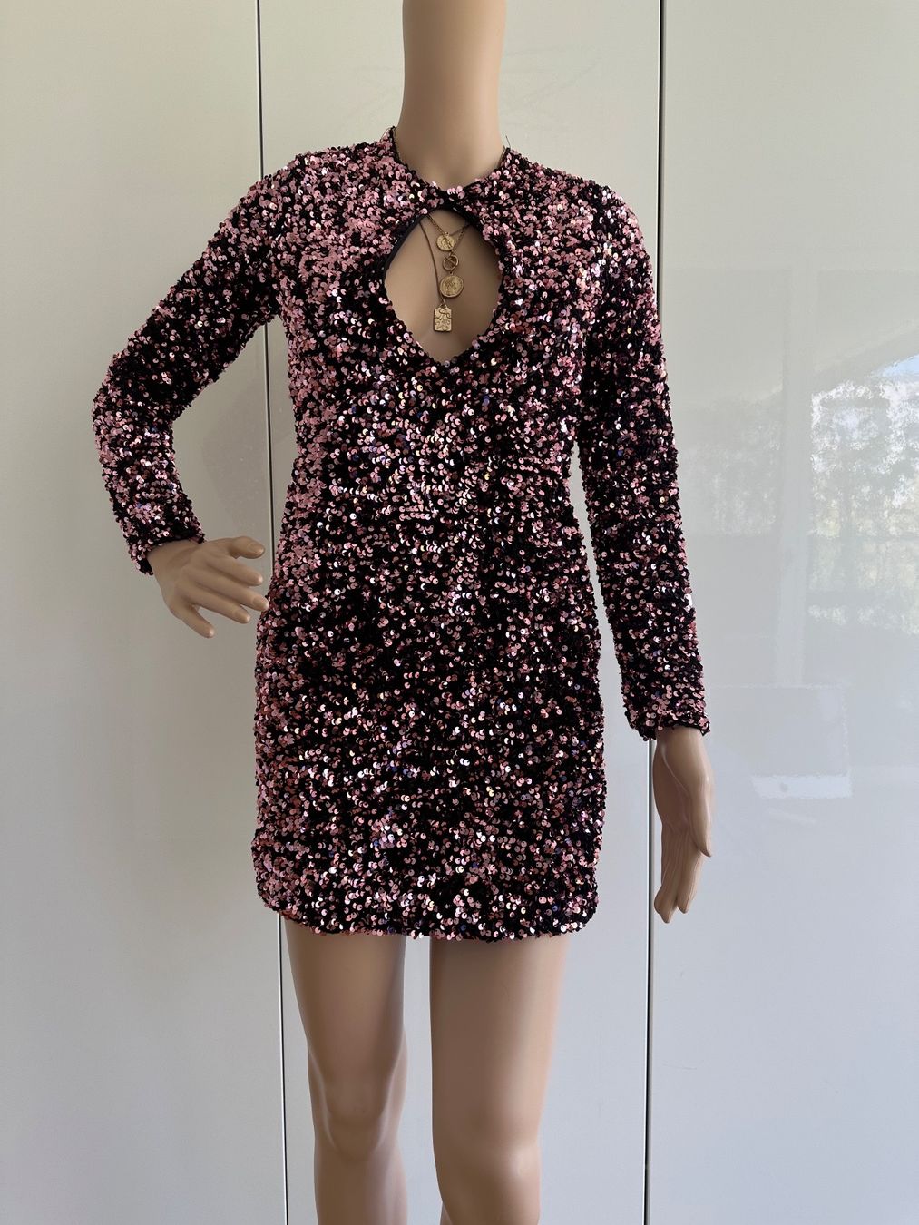Zara Vestiti: Pailletten Kleid rosa – Usato da Thalwil venduto da GerSutter 1