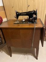 Antike Nähmaschine Bernina