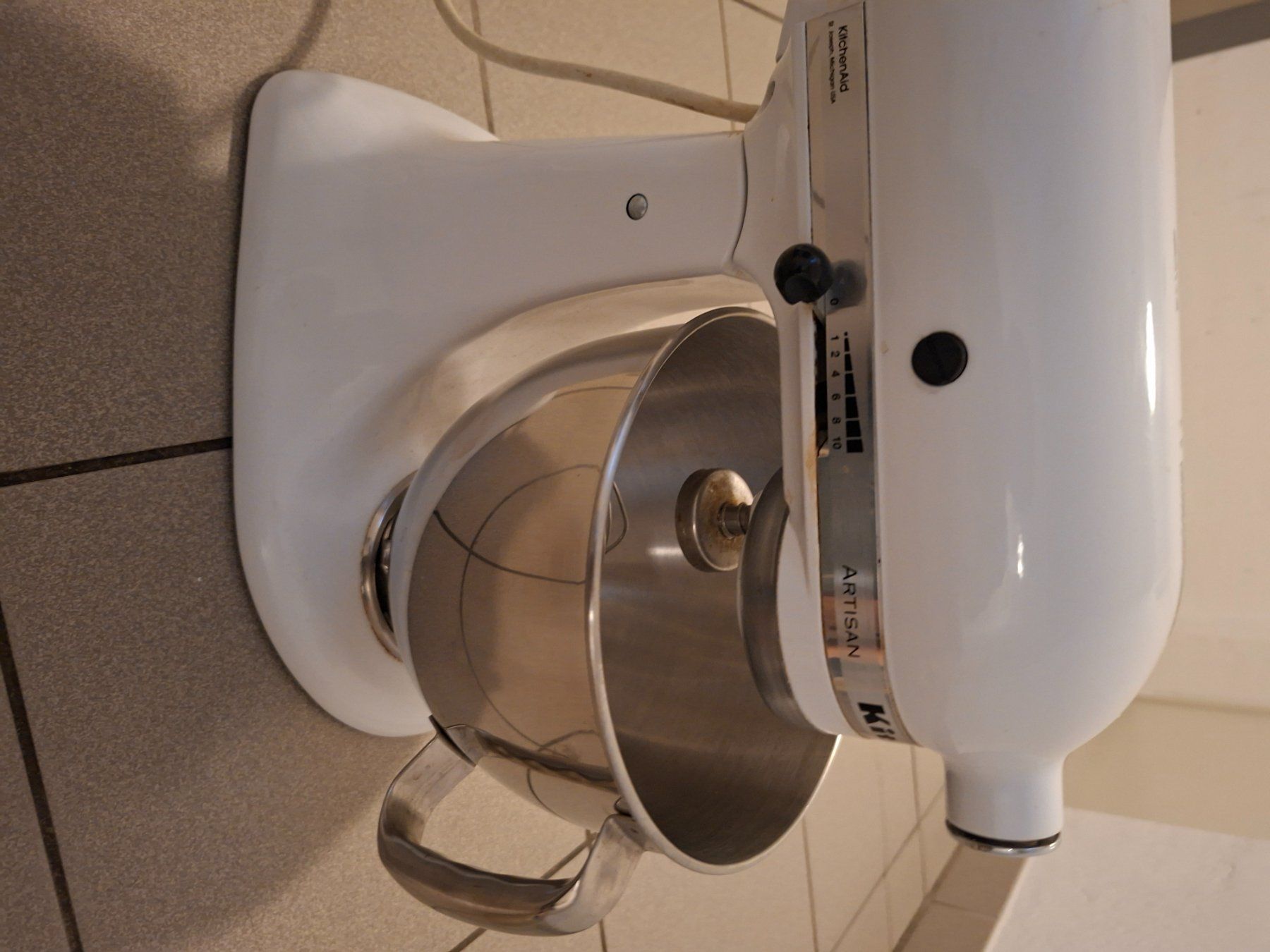 Kitchenaid Elettrodomestici da cucina: Robot culinaire KitchenAid Artisan blanc – Usato da Cheseaux sur lausanne venduto da Asergio 4
