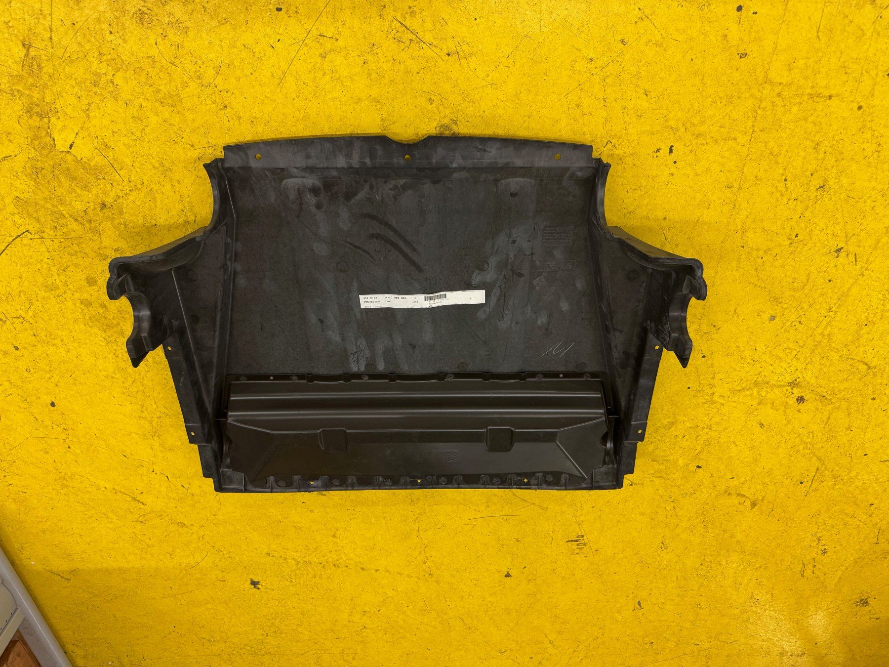 BMW Tutti pezzi di ricambio auto: BMW M3 E46 Protection moteur – Nuovo (secondo la descrizione) da Satigny venduto da rfo59 6