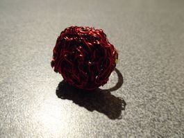 Ring rot/schwarz, Draht