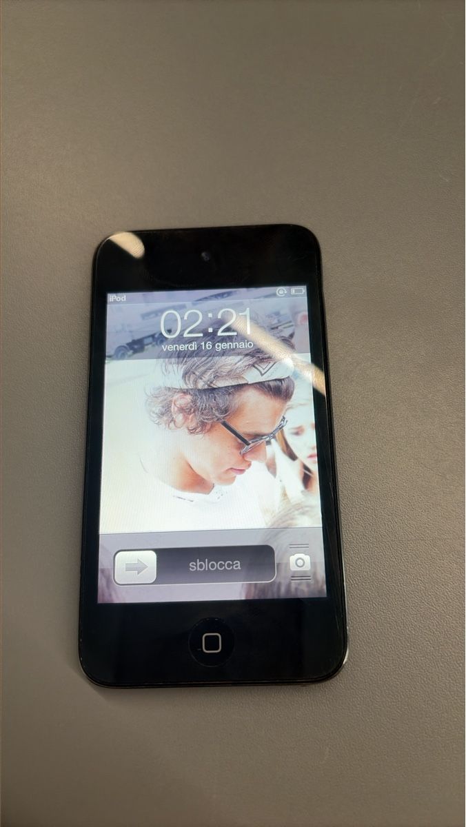 Apple Audio- & Mediensysteme: Apple iPod Touch nero – Gebraucht aus Minusio von giu_w2st