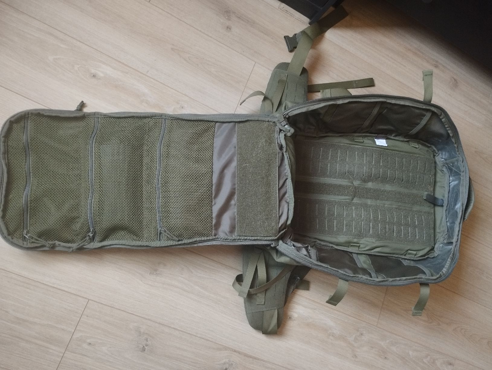 Zaini: Tasmanian Tiger Modular Trooper – Nuovo (secondo la descrizione) da Ballaigues venduto da hendrix06 4