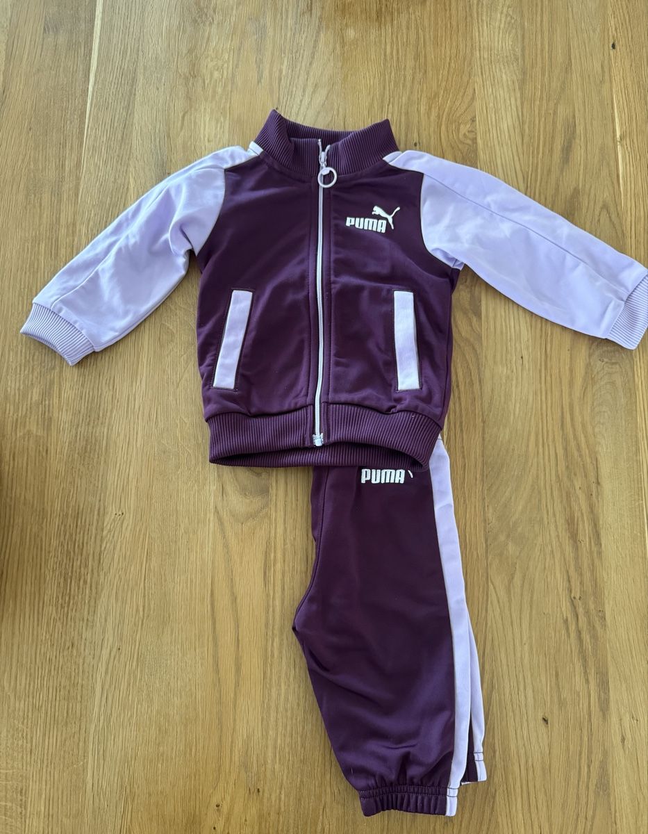 Puma Lotti & Set di vestiti: Puma Trainer, Lila, Top Zustand! – Nuovo (secondo la descrizione) da Pfäffikon ZH venduto da ShanonF