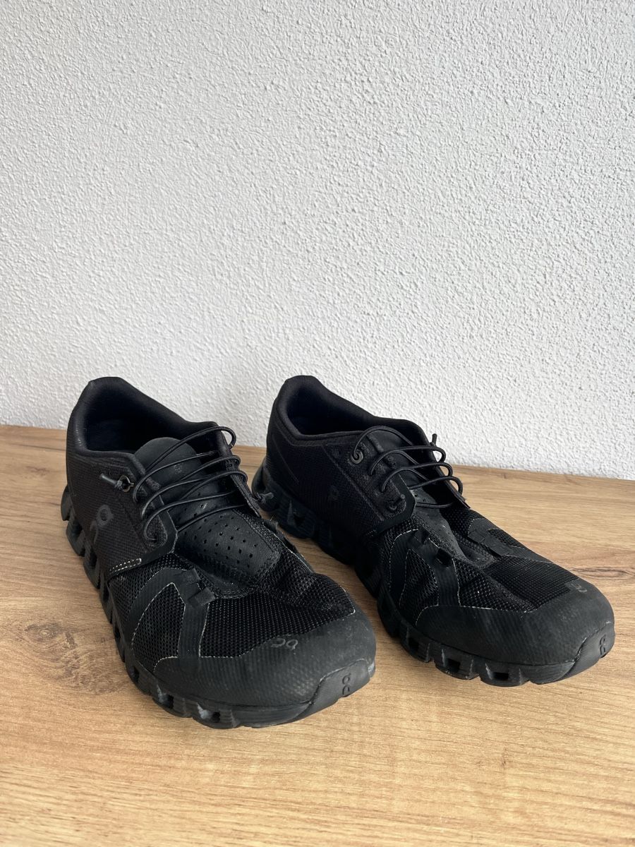 On Scarpe da uomo: On Sneakers, Grösse 42 – Usato da Menznau venduto da MEGE88