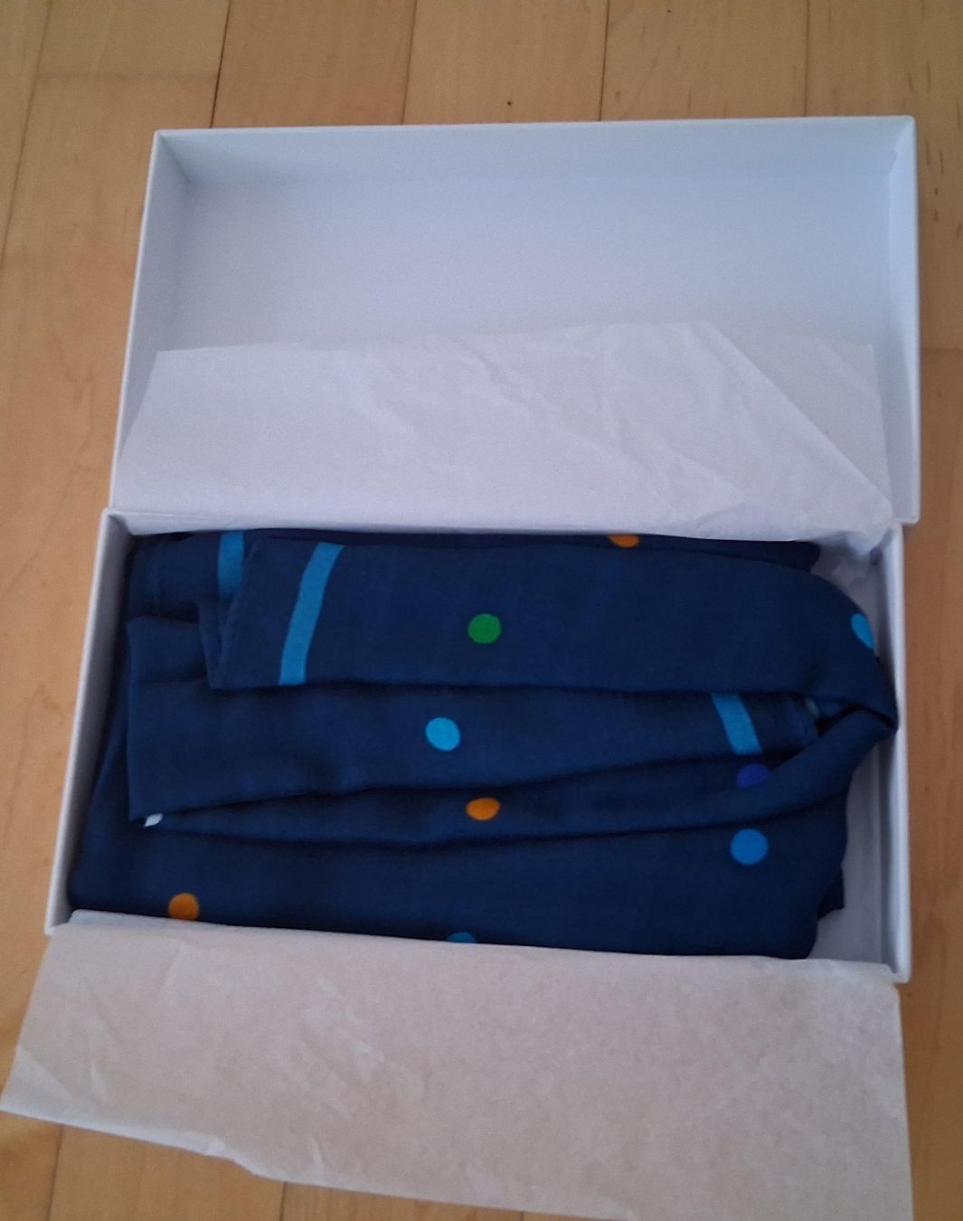 Foulard & Sciarpe: Neues Halstuch aus Modal – Nuovo e nell'imballaggio originale da Zürich venduto da nachoazofra 1