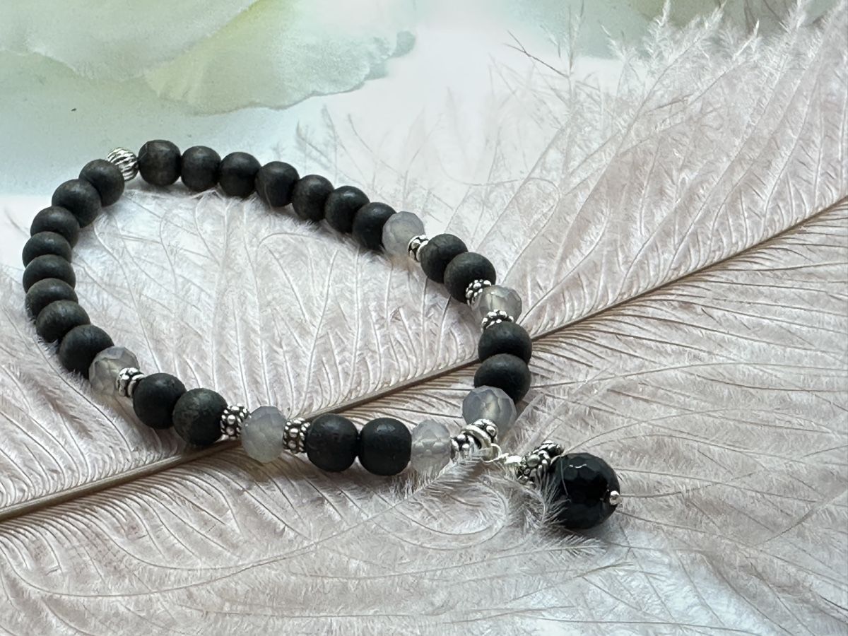 Armbänder & -reifen: Holzarmband mit Silber 925 – Neu und originalverpackt aus Niederglatt ZH von Silberschmuck-design
