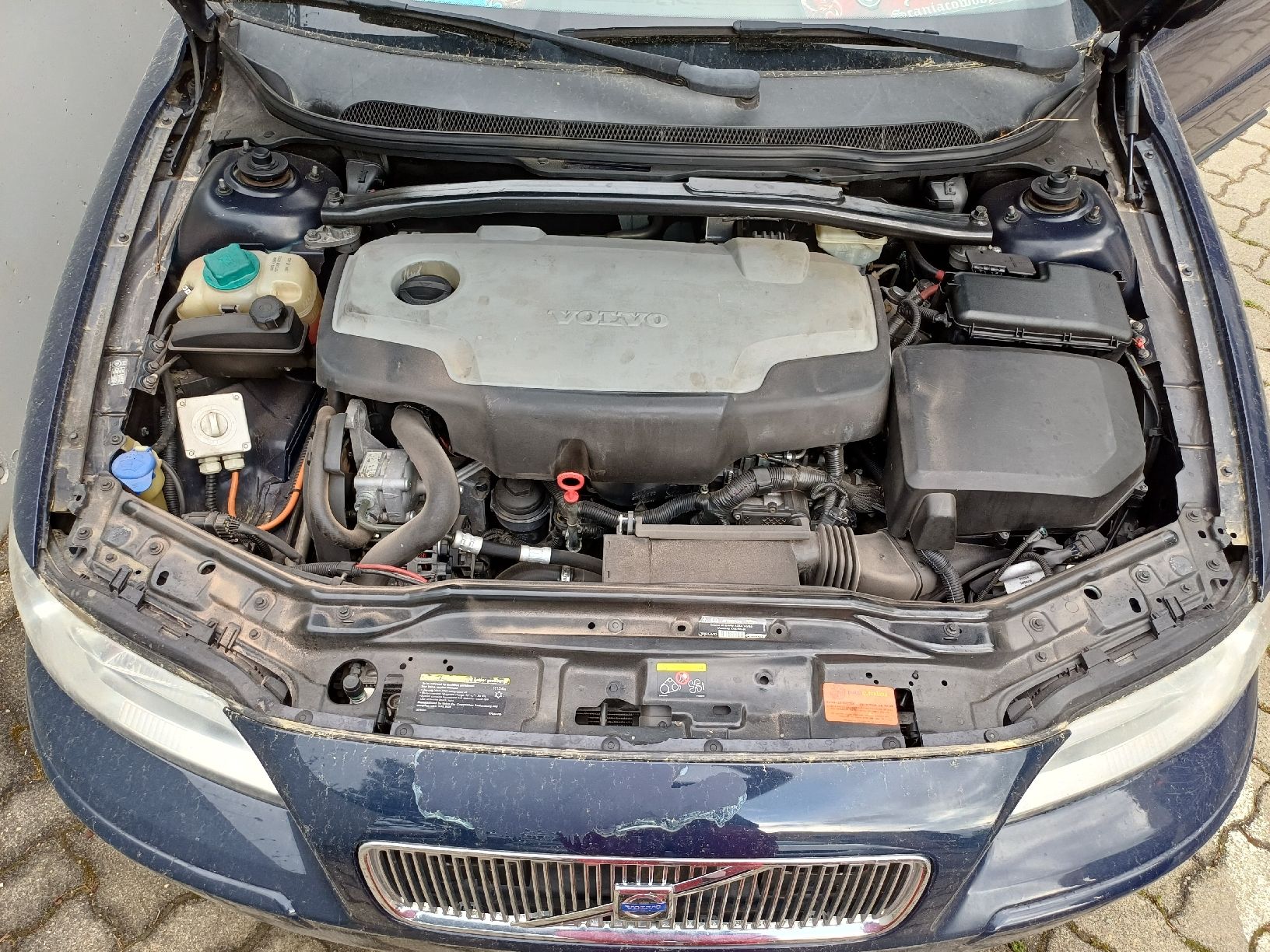 Volvo Automobili: Volvo V70 D5 AWD – Difettoso da Gipf-Oberfrick venduto da LuuserSieche2004 8