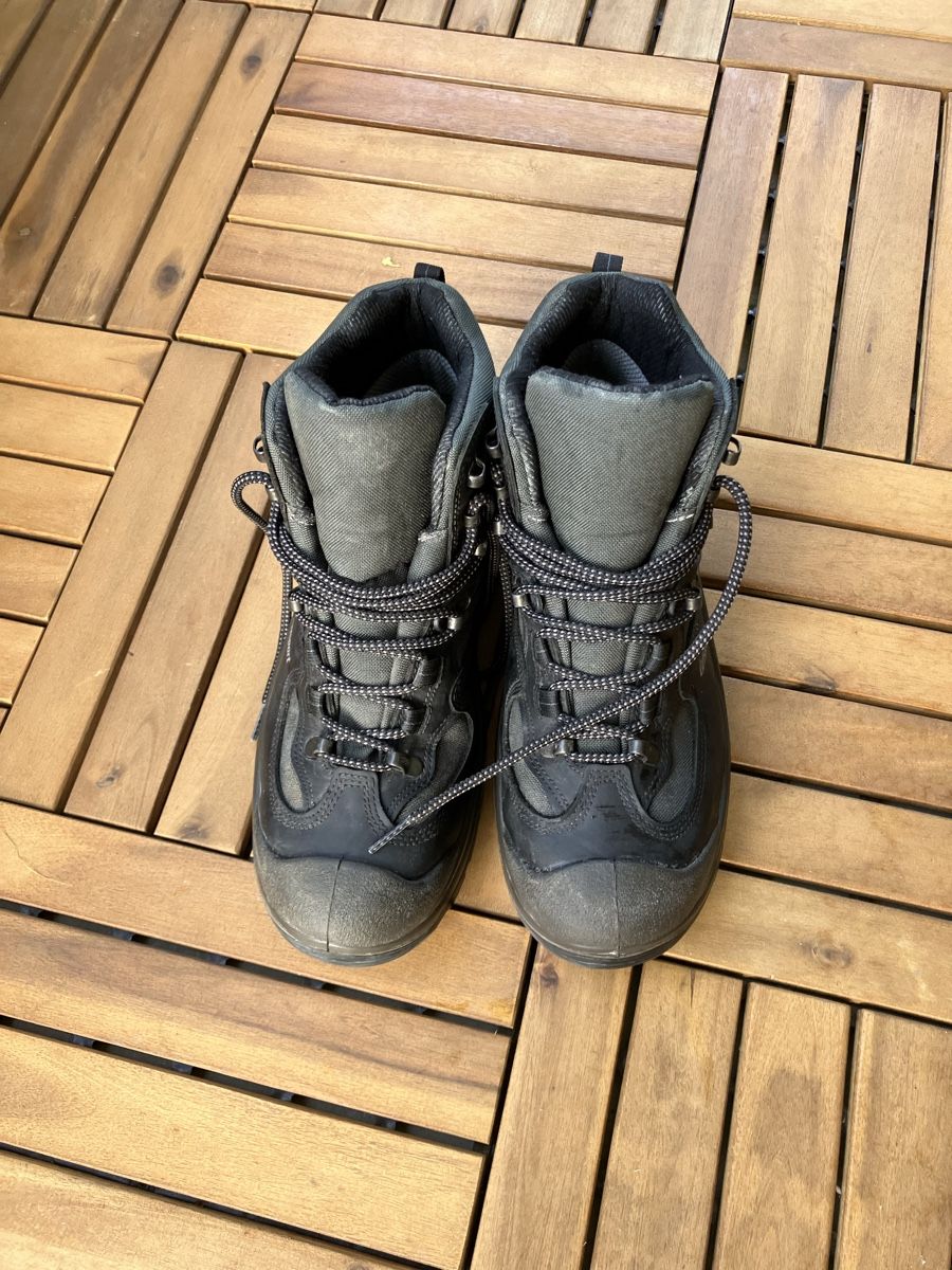 Scarpe da uomo: Neue Sicherheitschuhe Gr. 43 – Nuovo (secondo la descrizione) da Zürich venduto da down-under-corbusier