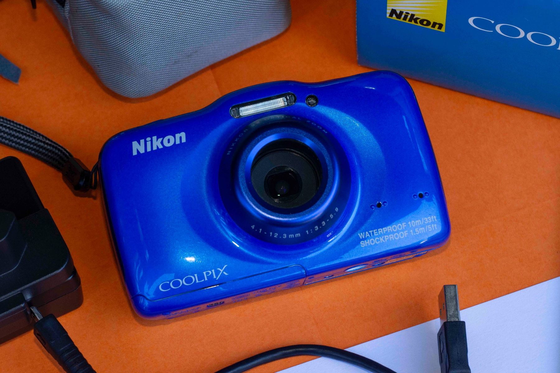 Coolpix Fotocamera: Nikon Digitalkamera Coolpix S32 – Usato da Schwerzenbach venduto da floridan 1