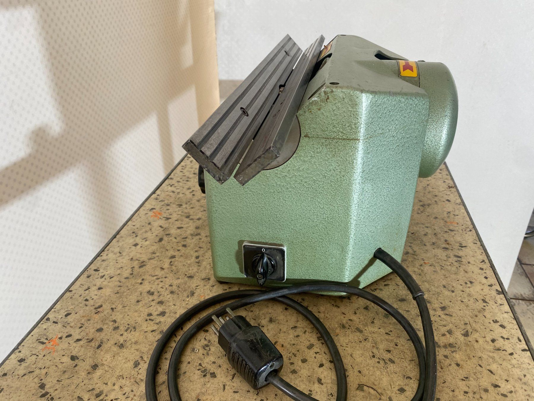 Alle Maschinen: CHANFREINEUSE – Gebraucht aus Cortaillod von cri_hw2g 3