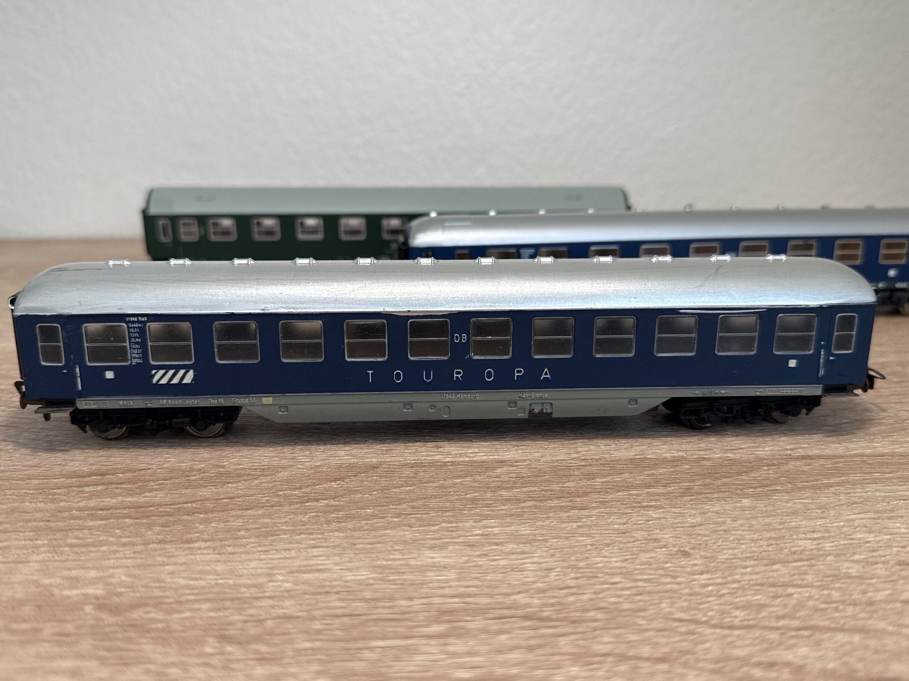 Lima Modellini di ferrovie: Lima / Fleischmann 3x Personenwagen (C) – Usato da St-Aubin-Sauges venduto da Lo_Go