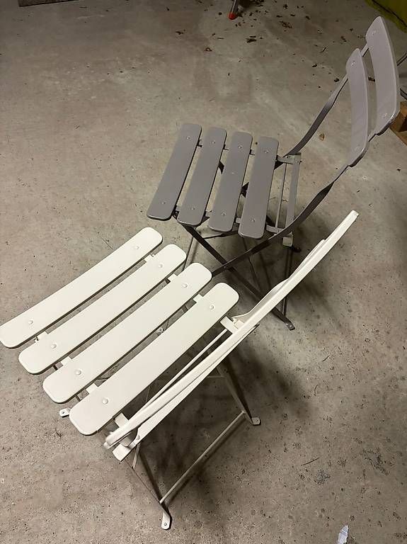 Tischgruppe: Chaises et table style bistro – Gebraucht aus Villeneuve VD von Reveuse65 1