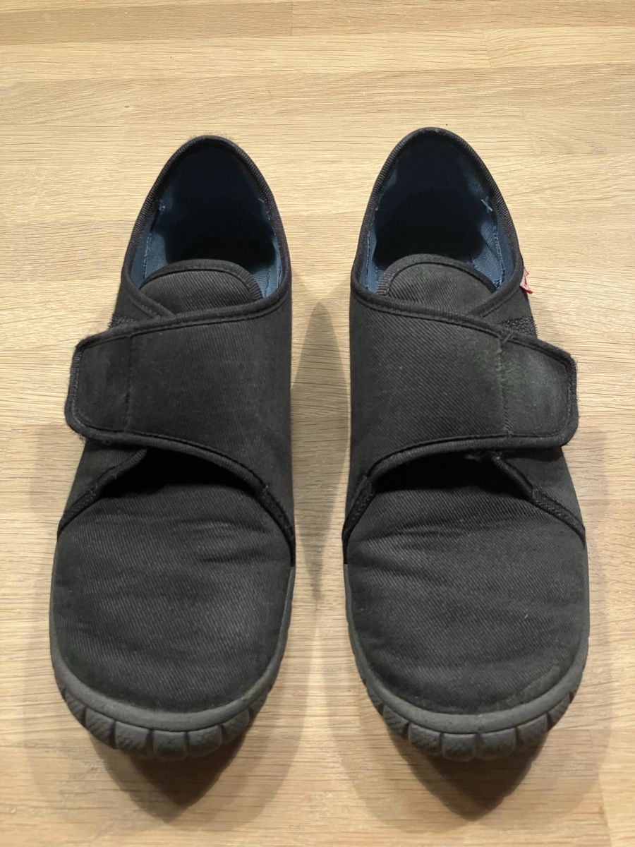Superfit Scarpe per ragazzi: Chaussons Superfit noirs taille 37 – Usato da Epalinges venduto da Tosca20 1
