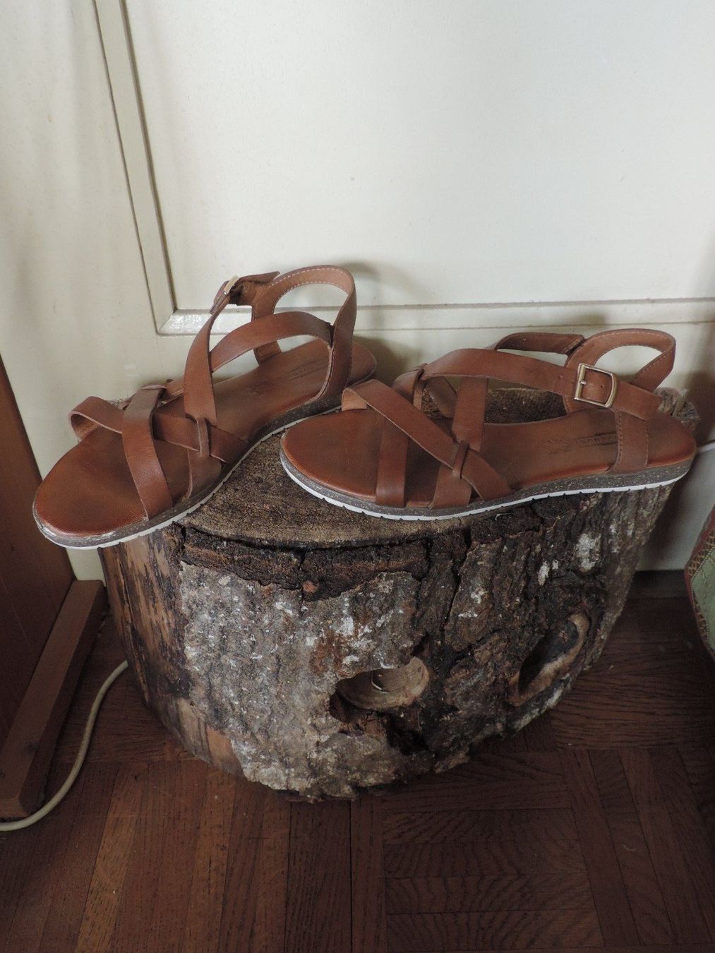 Scarpe da donna: sandales cuir brun camel – Usato da Genève venduto da Axelle333 3