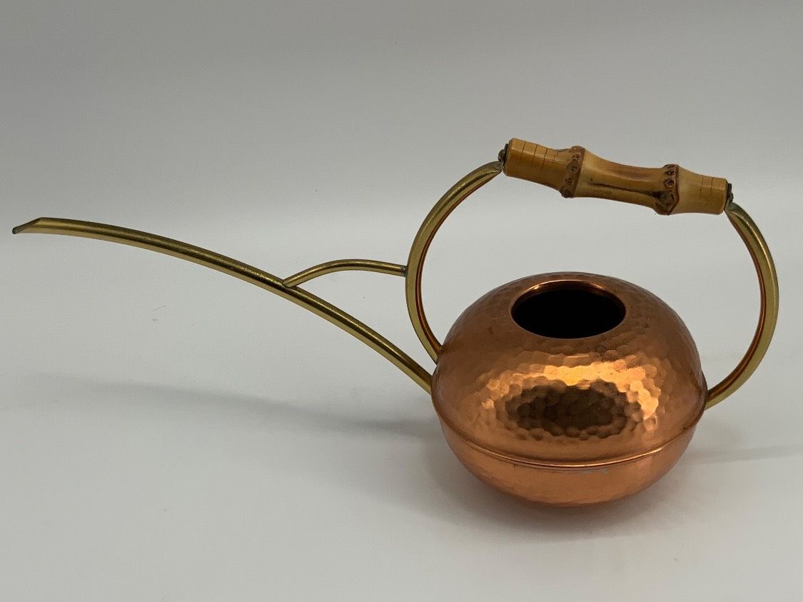 Vintage Giesskanne mit Bambus (D'occasion)  Erlach pour CHF 58  avec  livraison | Acheter sur Ricardo