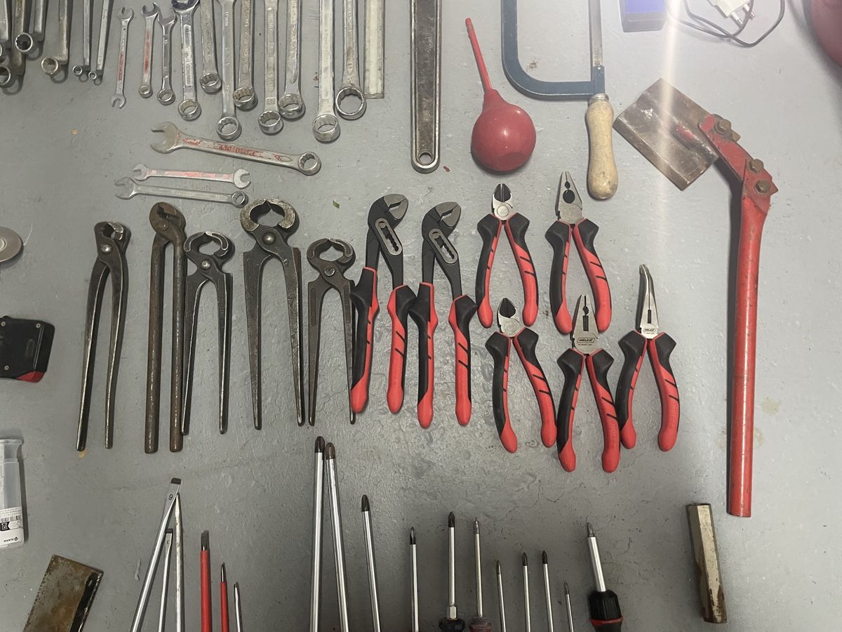 Tous les outils: Werkzeug-Sammelsurium – D'occasion à Möhlin par BlueNavy 2