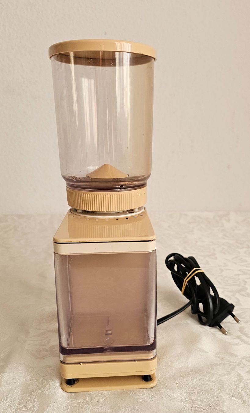 Braun Macchine per caffè & Macchine per espresso: ***Braun*** Elektro Kaffeemühle – Usato da Bronschhofen venduto da Xena37 1