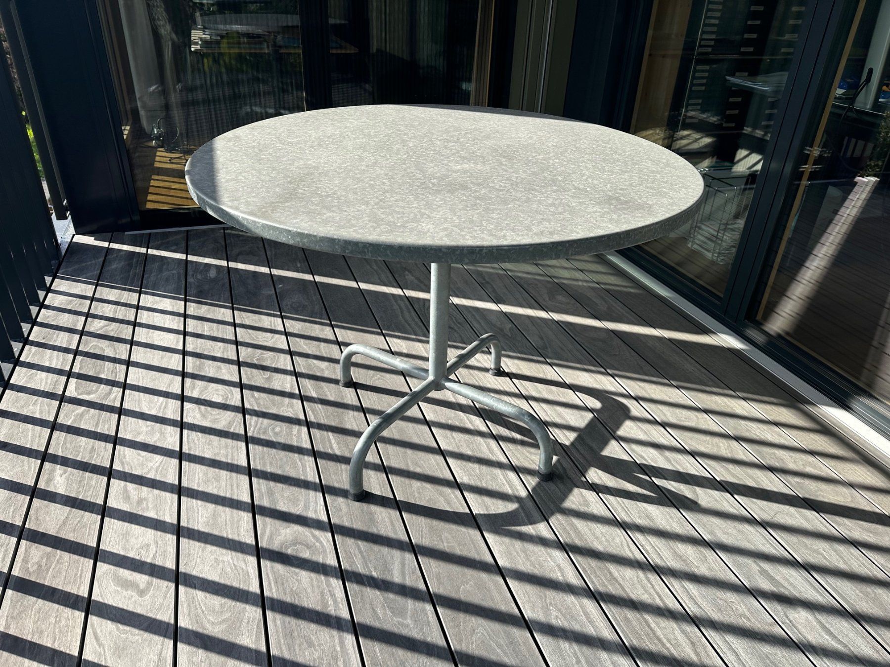 Stühle: 4 Gartenstühle Breeze mit Metalltisch – Gebraucht aus Wettingen von fun4bike_now 9