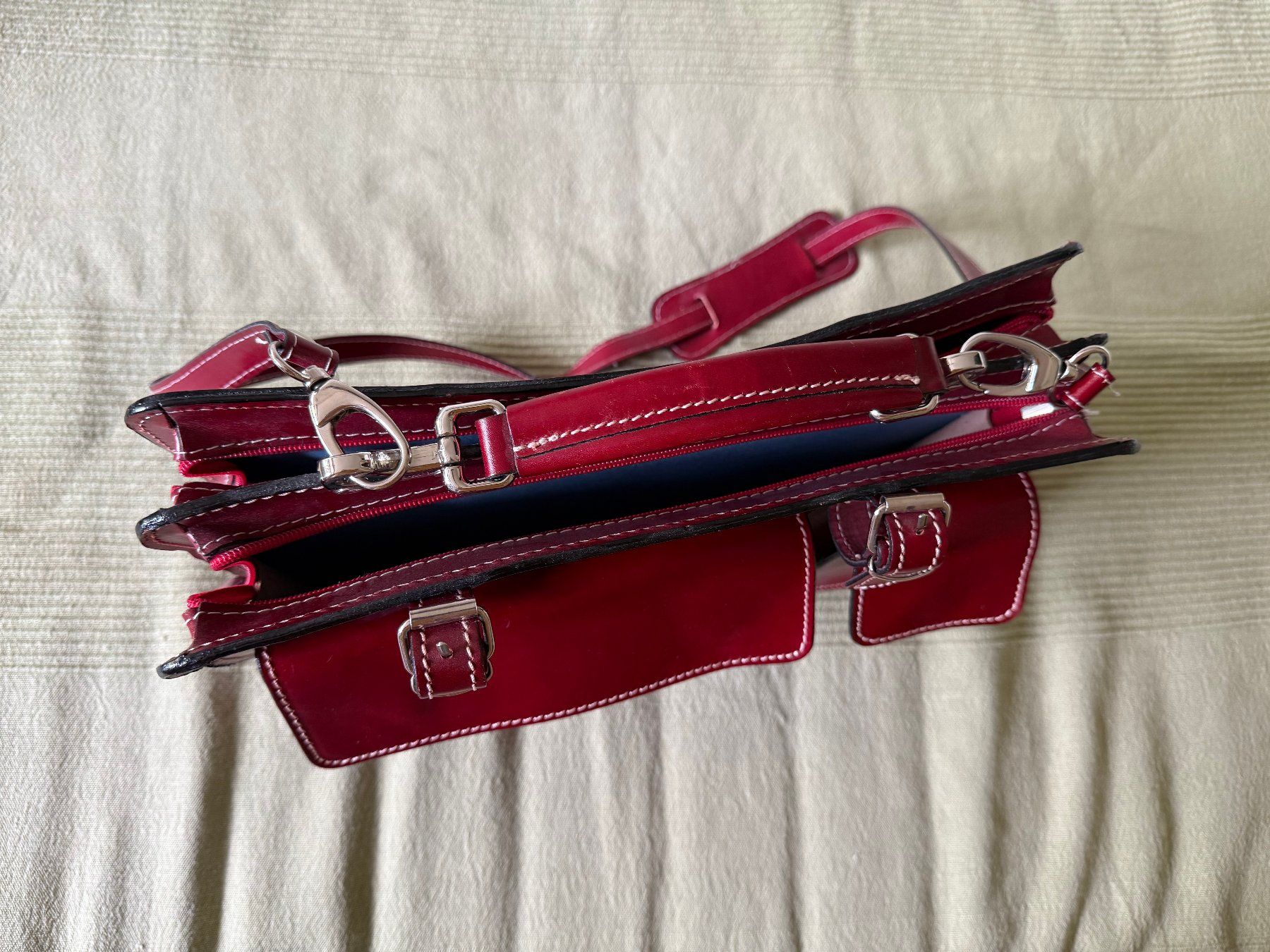 Borse da donna: Rote Lederhandtasche – Usato da St.Gallen venduto da luette 3
