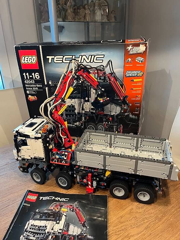 Lego Baukästen: Mercedes Arocs 42043 mit OVP – Gebraucht aus Olten von Einwegparadies 1
