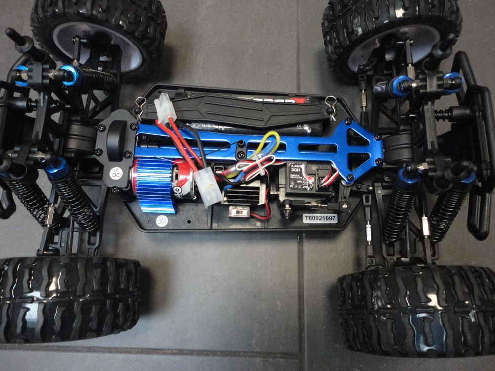 RC Kits de montage: Allradantrieb 1:10 komplett Set – Neuf avec emballage d'origine à Horgen par RcModell 7