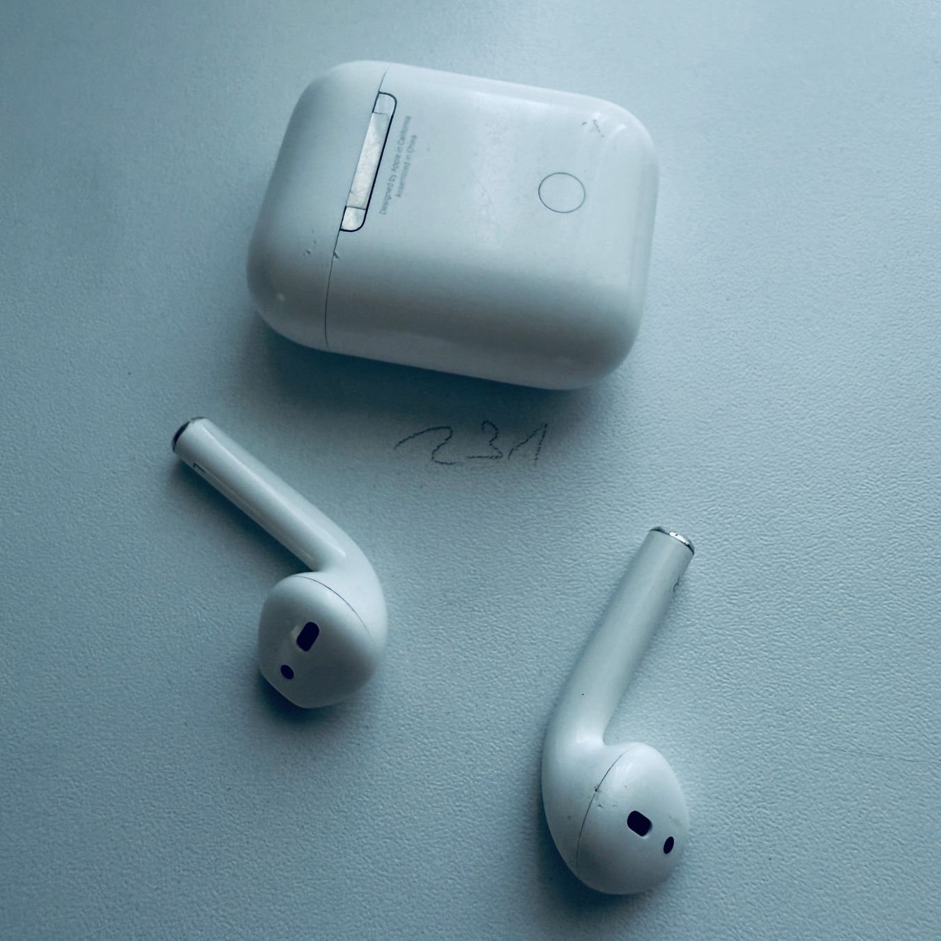 Apple Kopfhörer: Original Apple AirPods 2 Gen. Wireless Kopfhörer & Case – Gebraucht aus Basel von MY.AIRPODS.SHOP 7