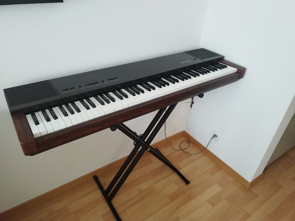 Electronic piano Yamaha pf15 (Gebraucht) in Zürich für CHF 121 – nur ...