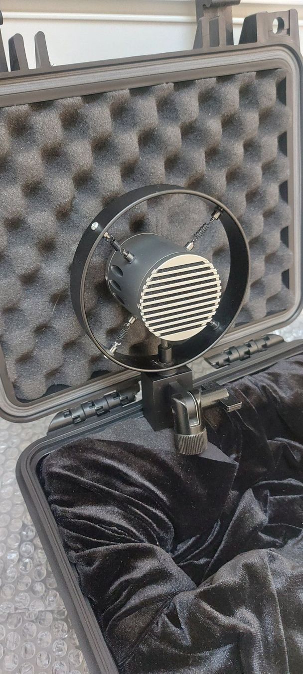 Microfoni: Sontronics CORONA - Live Vocal Dynamic mikrofon , neuwertig – Nuovo (secondo la descrizione) da Glattbrugg venduto da Swissmusik 1