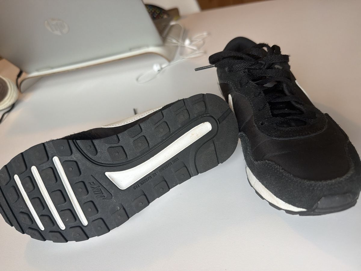 Nike Scarpe da uomo: Nike Sneaker gr. 35.5 – Nuovo (secondo la descrizione) da Bern venduto da Lili1007 2