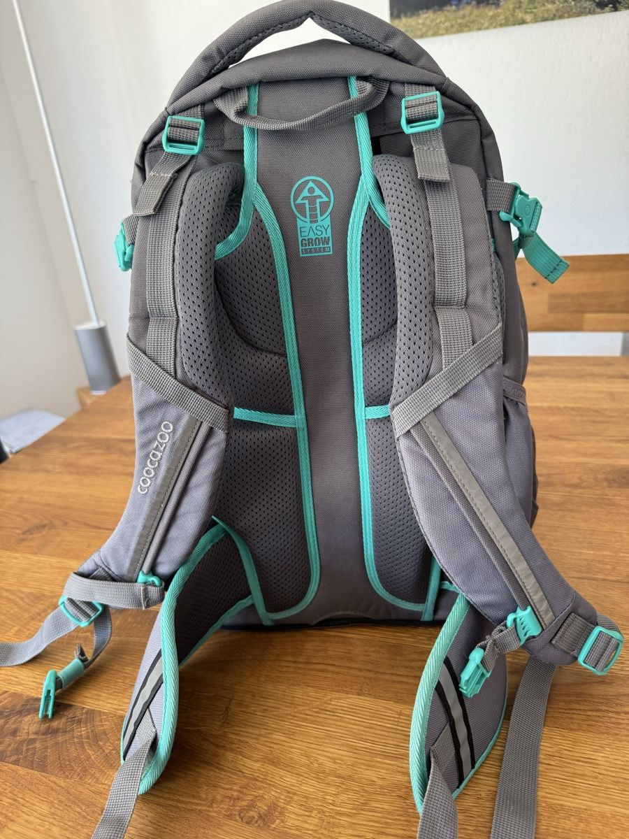 Coocazoo Zaini: Rucksack Coocazoo Mate grau türkis – Usato da Kappel SO venduto da Musikant79 2