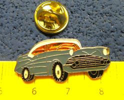CHEVY TRE FIVE OLDTIMER AUTO PIN GLASIERT