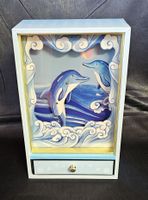 Spieldose Delfine, Melodie La Mer mit Schublade, neu