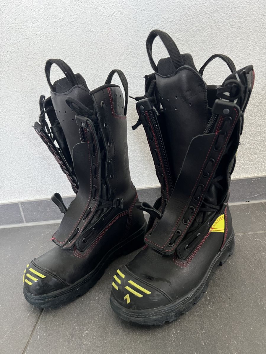 Haix Chaussures hommes: Fireflash 2.0 Gr. 38 Haix – D'occasion à Sirnach par Mouse1973