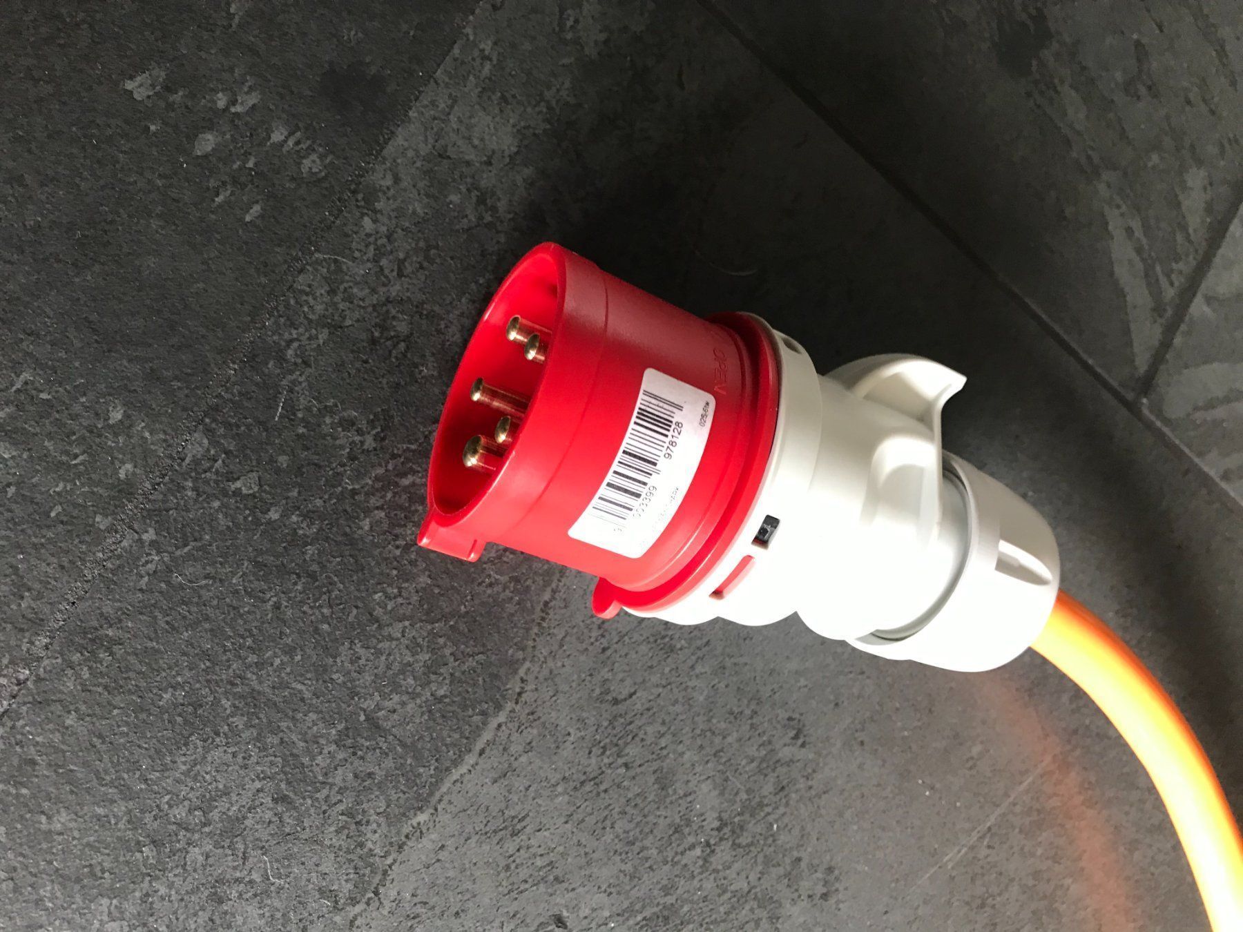 Cavi: Übergang Stecker CEE32/J40 5polig – Usato da Sevelen venduto da misteralfred 1