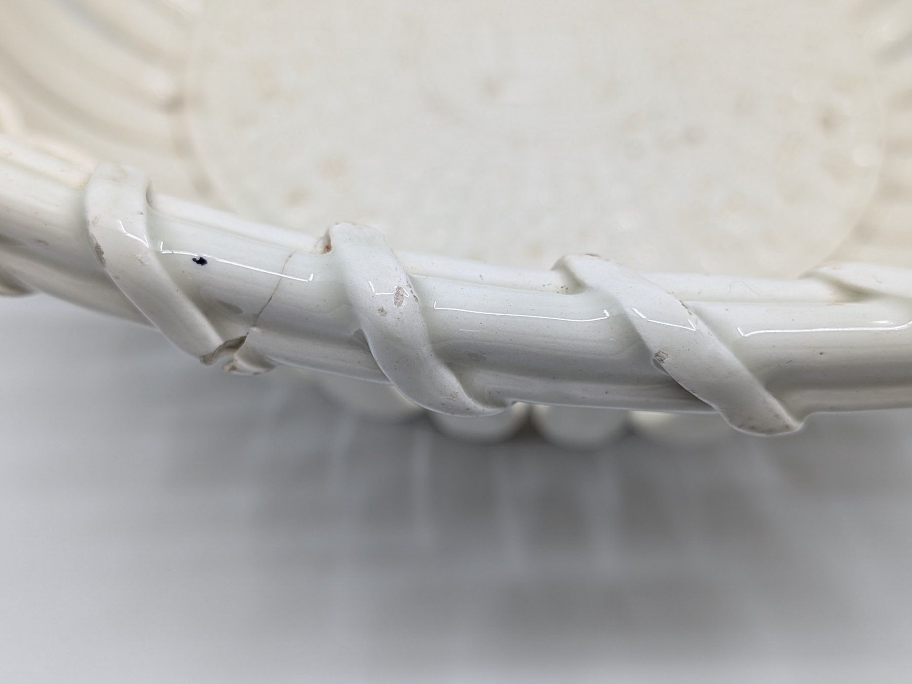Ciotole: Antiker Faience Steingut Korb vermutlich Carouge? – Usato da Emmen venduto da magelan 2
