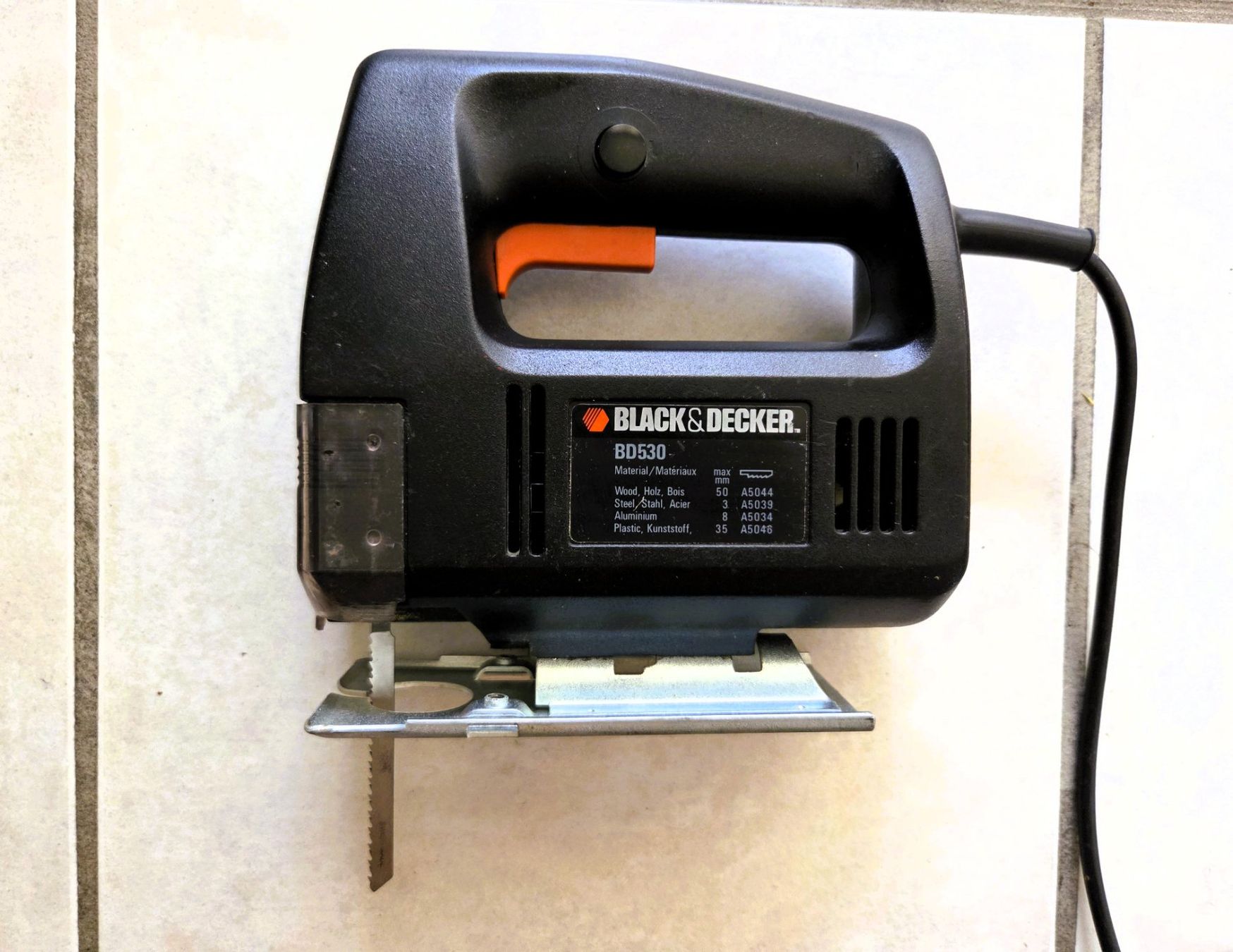 Sägen: STICHSÄGE BLACK & DECKER – Gebraucht aus Brüttisellen von Nighttrain