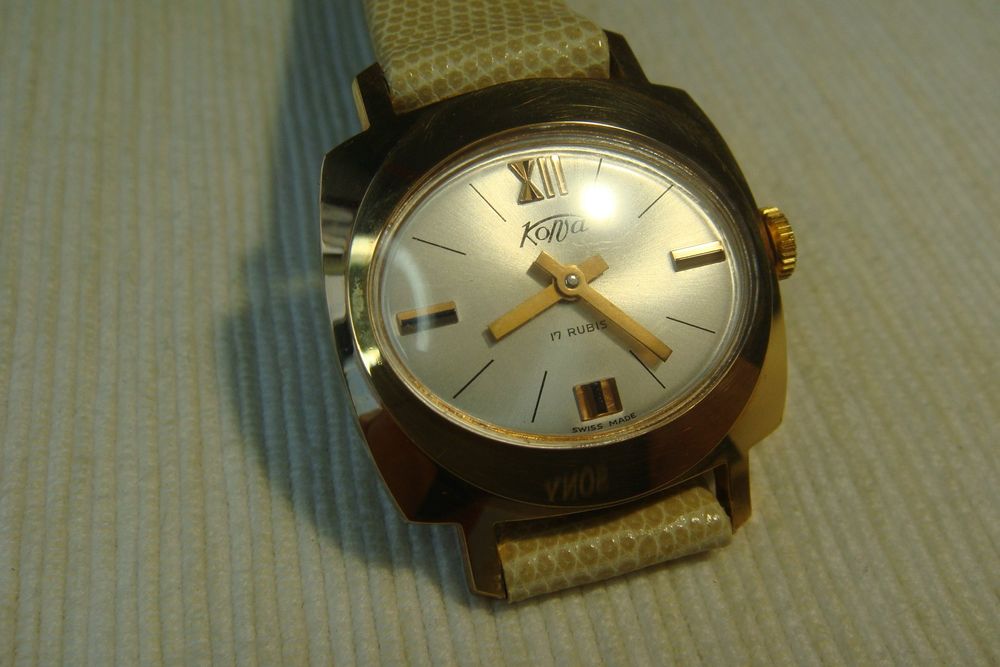 Kowa (Swiss) Vintage Uhr 10