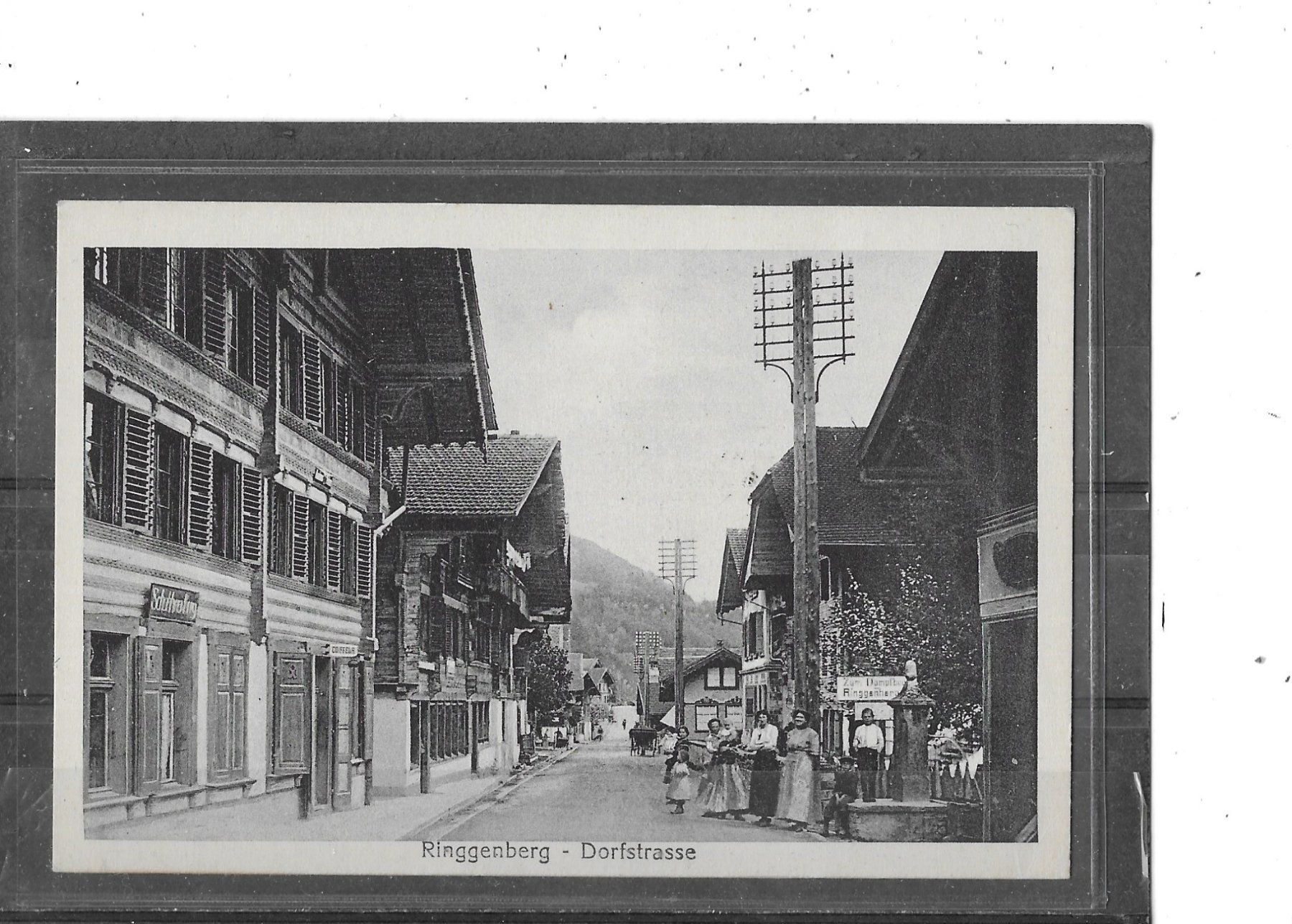 Cartoline postali: BE Ringgenberg Belebte Dorfstrasse – Usato da Schocherswil venduto da Wilare